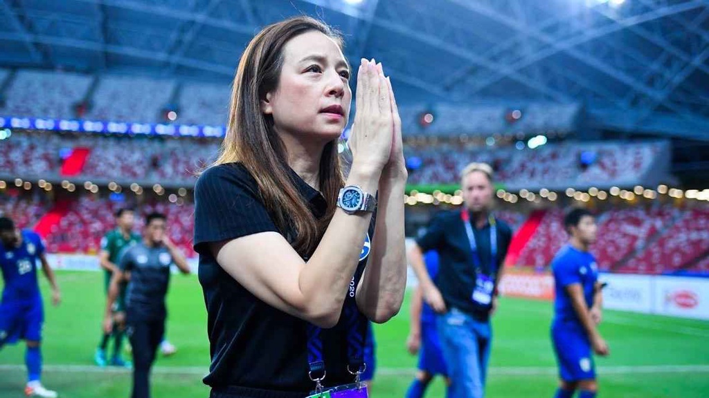 Madam Pang ra quyết định ngỡ ngàng với bóng đá Thái Lan