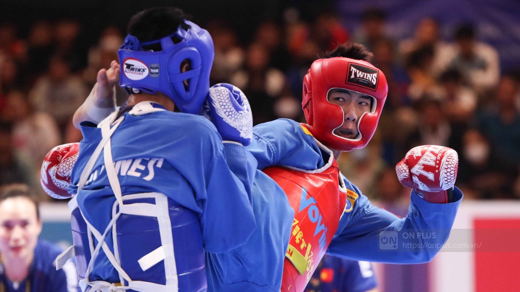 Sốt 39 độ trước khi thi đấu, võ sĩ Việt Nam vẫn dễ dàng giành HCV SEA Games