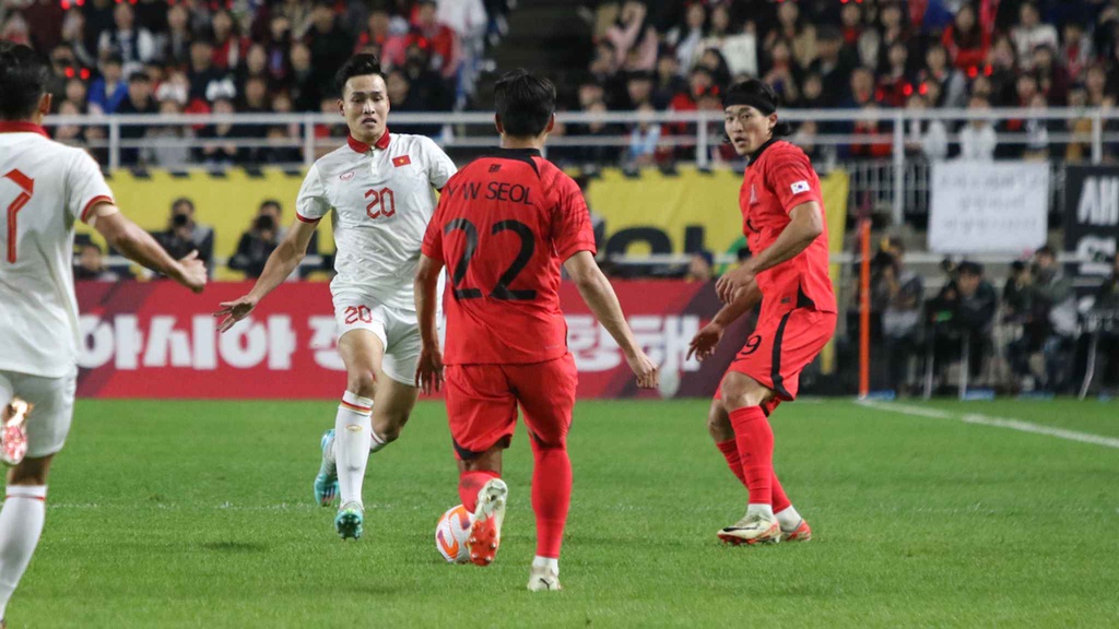 Bùi Hoàng Việt Anh không bị treo giò tại vòng loại World Cup 2026
