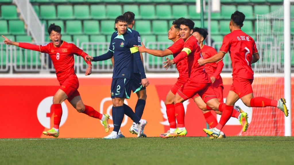 Thi đấu quả cảm, U20 Việt Nam thắng tối thiểu U20 Australia trong ngày ra quân