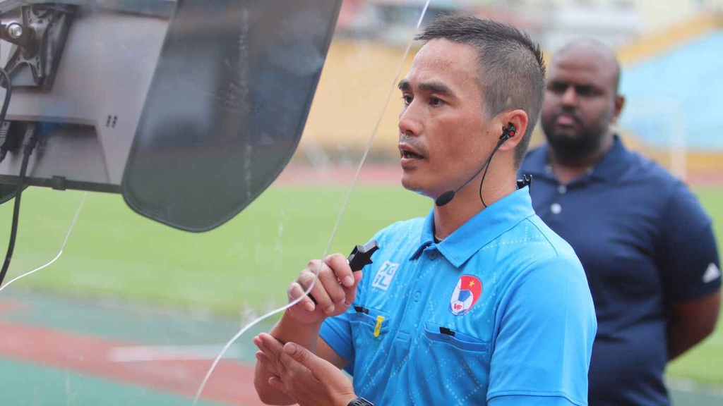 18 Trọng tài, trợ lý Trọng tài Việt Nam được FIFA xác nhận hoàn thành đào tạo VAR
