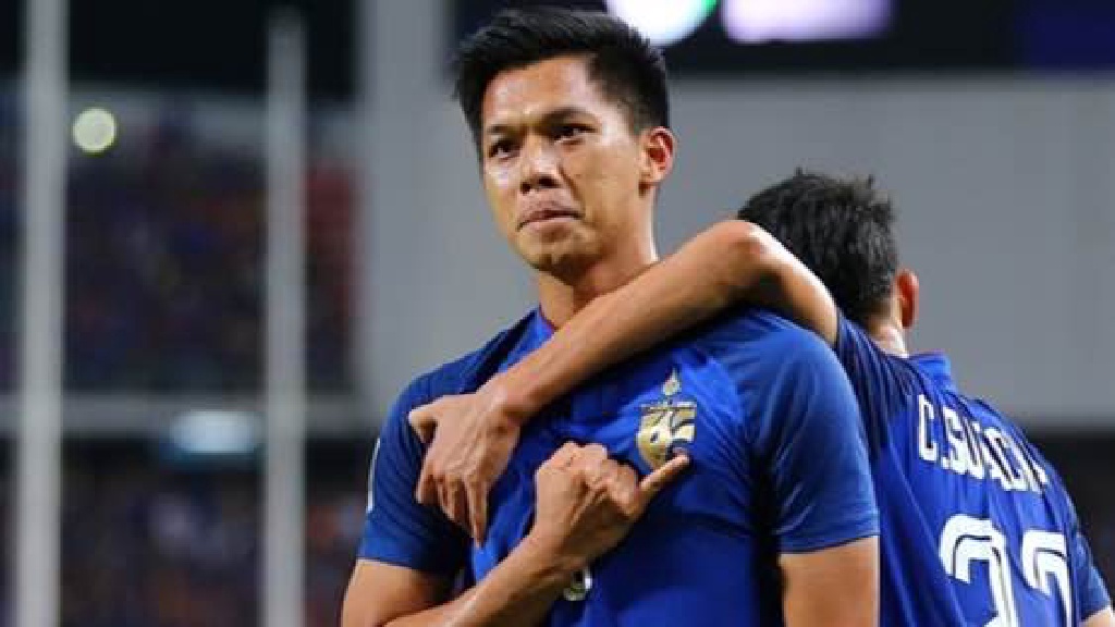 'Harry Maguire của Thái Lan' Pansa Hemviboon lỡ hẹn với AFF Cup 2020 