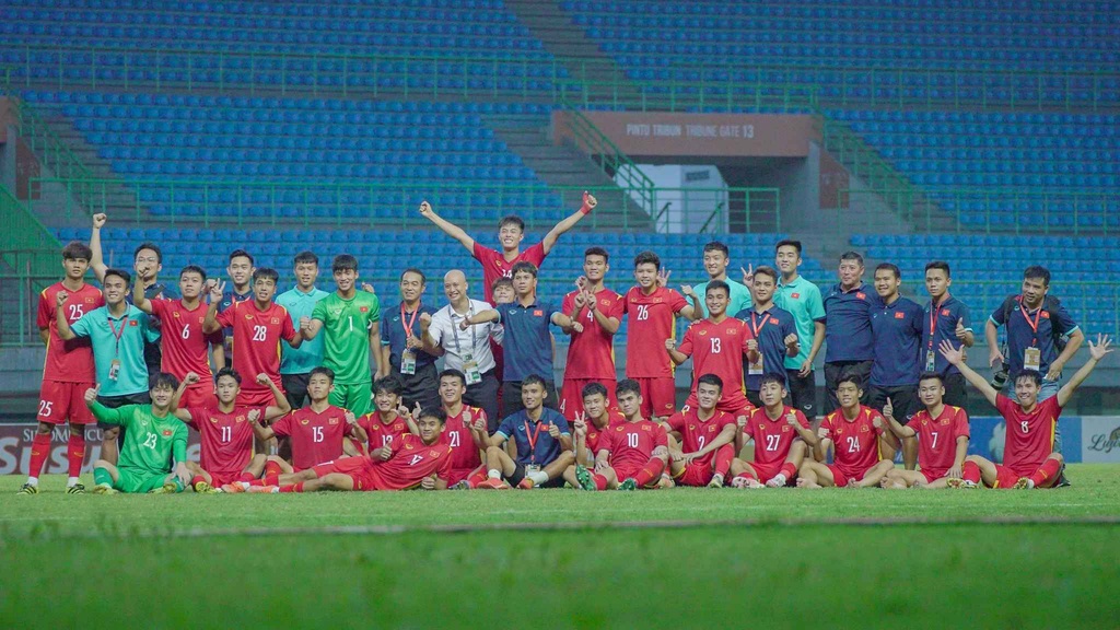 Thi đấu bản lĩnh, U19 Việt Nam đánh bại đại kình địch Thái Lan trên chấm phạt đền