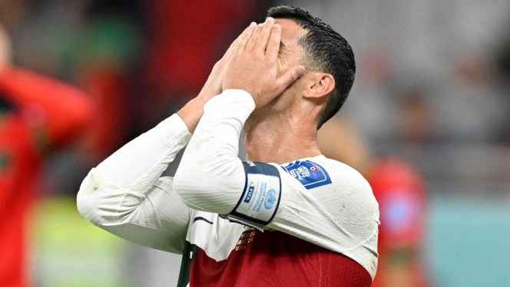 Tin nhanh World Cup ngày 11/12: Argentina mất 2 trụ cột ở bán kết; FIFA tri ân Ronaldo