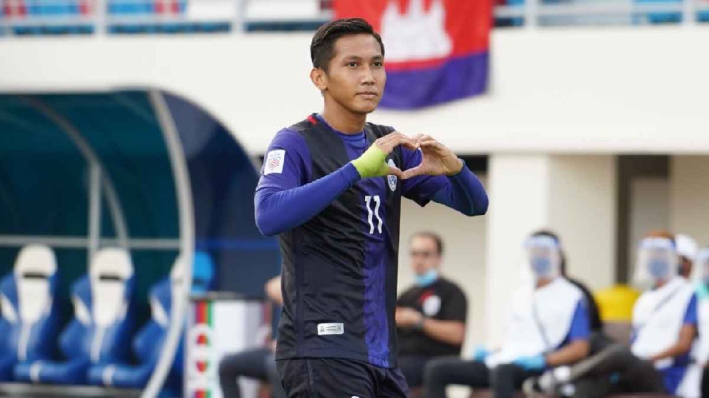 Cựu tuyển thủ Campuchia: “ĐT Việt Nam sẽ phải trả giá đắt nếu chủ quan”
