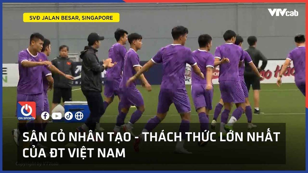 Sân cỏ nhân tạo - Thách thức lớn nhất của ĐT Việt Nam
