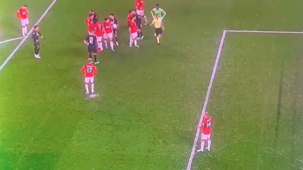 Tiểu xảo của Garnacho giúp Manchester United chiến thắng