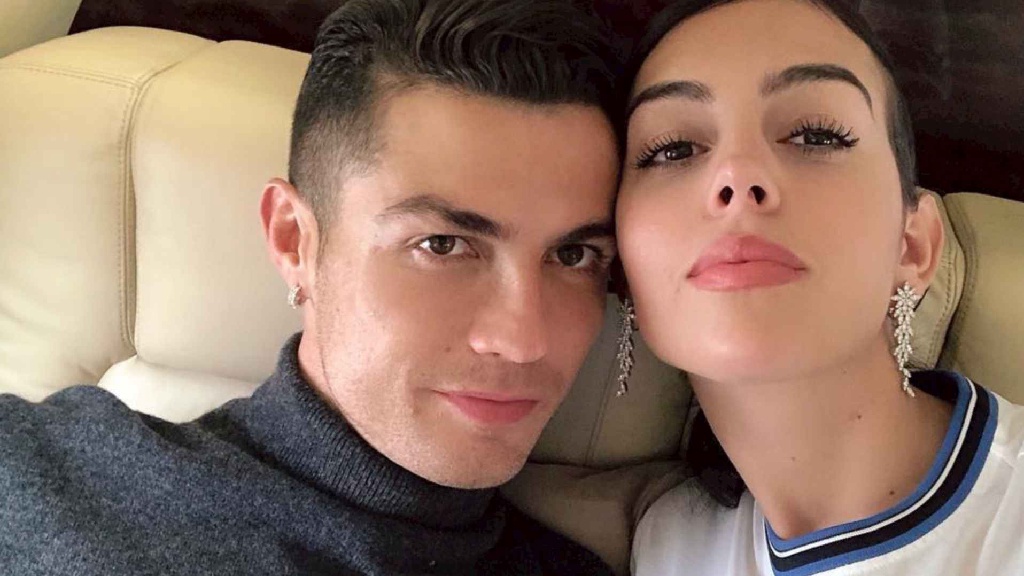 Cuộc sống xa hoa lãng mạn của Ronaldo và Georgina Rodriguez