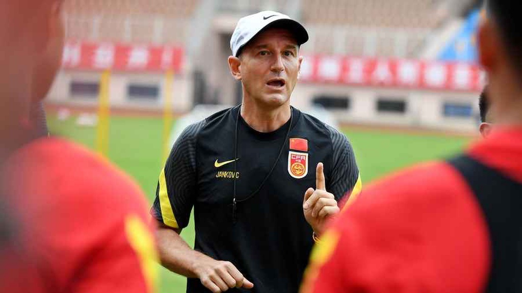 Quyết tâm thay đổi, tuyển Trung Quốc có tân huấn luyện viên chất lượng