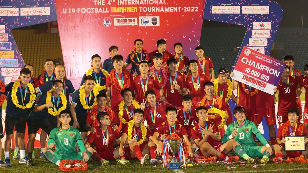 Khoảnh khắc U19 Việt Nam ăn mừng chức vô địch giải U19 Quốc tế