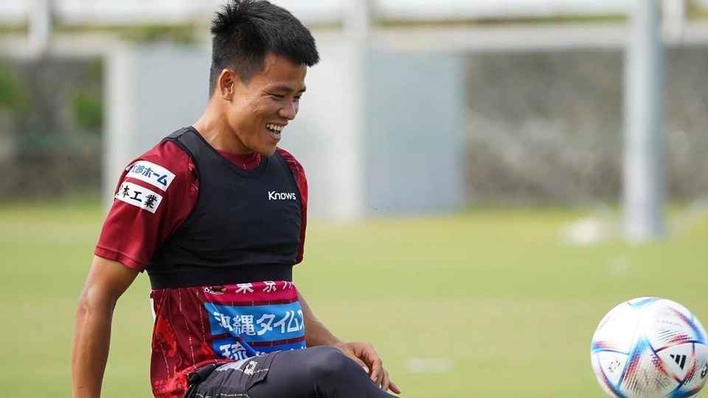 Đội bóng Nhật có 2 cầu thủ Việt Nam thi đấu bị xuống hạng 