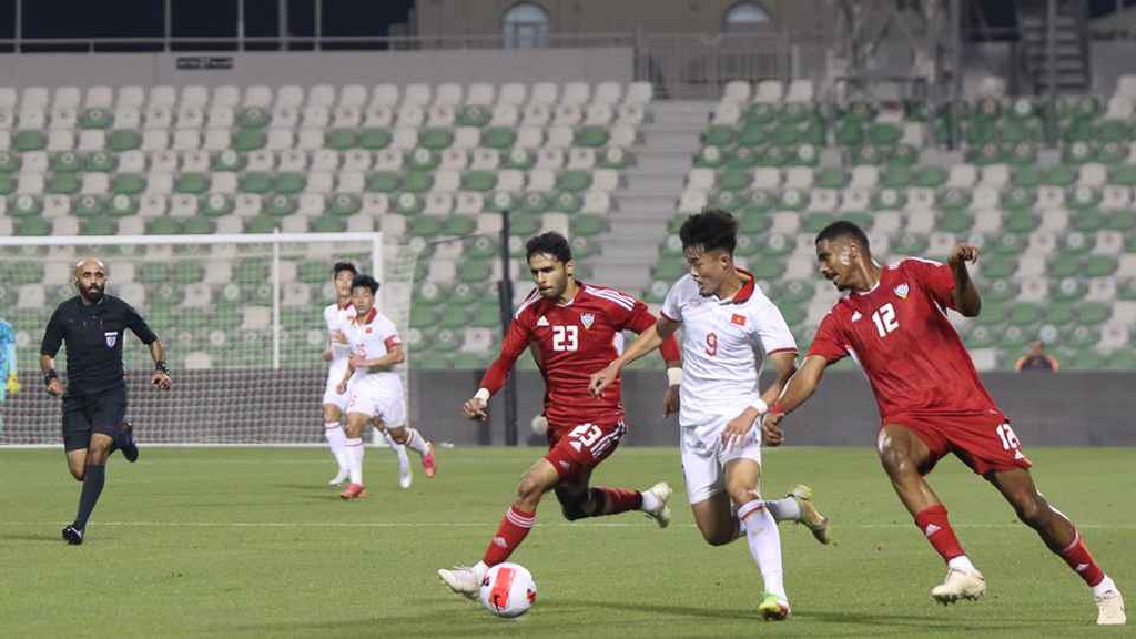 Đội trưởng U23 Việt Nam tiết lộ lý do thua đậm U23 UAE