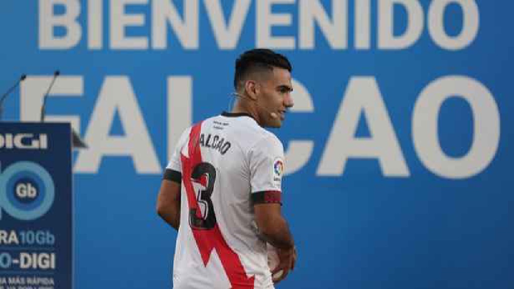 Khám Phá Cuộc Đời và Sự Nghiệp Tuyệt Vời Của Tiểu Sử Cầu Thủ Radamel Falcao - Huyền Thoại Bóng Đá Colombia