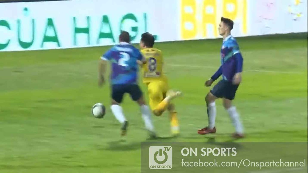 Trưởng ban trọng tài V.League nói gì về quả phạt đền gây tranh cãi của HAGL