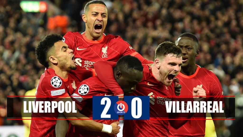 Liverpool đặt một chân vào chung kết