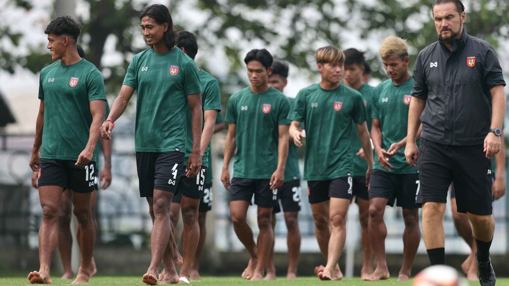 Tập luyện bằng phương pháp lạ, U23 Myanmar sẵn sàng tạo bất ngờ trước Việt Nam
