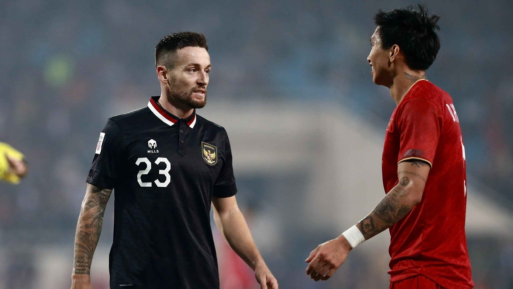 Cầu thủ Indonesia xấu hổ vì "câu thẻ đỏ" Văn Hậu tại AFF Cup