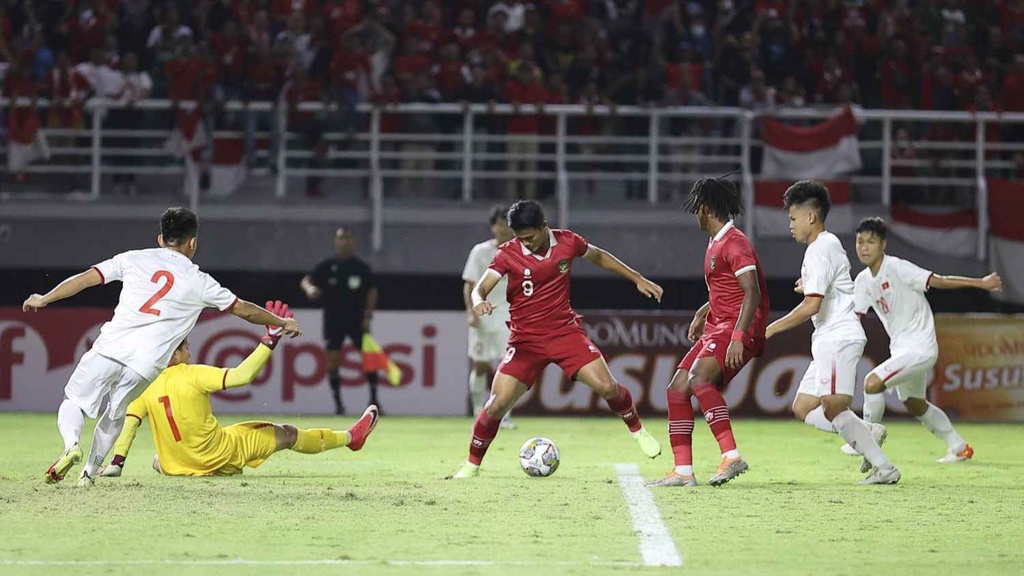 HLV Đinh Thế Nam tiết lộ lý do U20 Việt Nam thất bại trước Indonesia