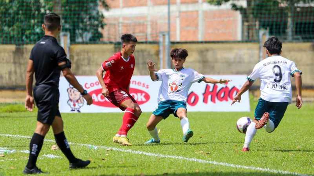 VCK giải VĐ U15 Quốc gia – cúp Acecook 2023: HAGL, SLNA vào tứ kết
