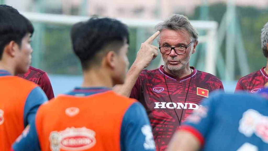 HLV Philippe Troussier chốt danh sách U23 Việt Nam dự Vòng loại giải U23 châu Á 2024