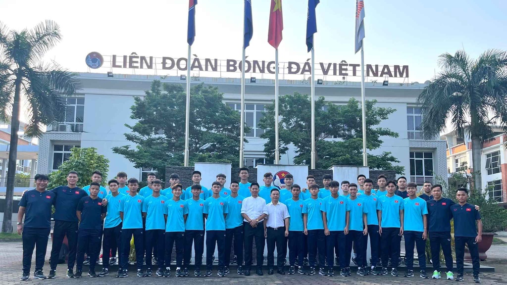 U17 Việt Nam khởi hành tới Qatar chuẩn bị cho VCK U17 châu Á 2023