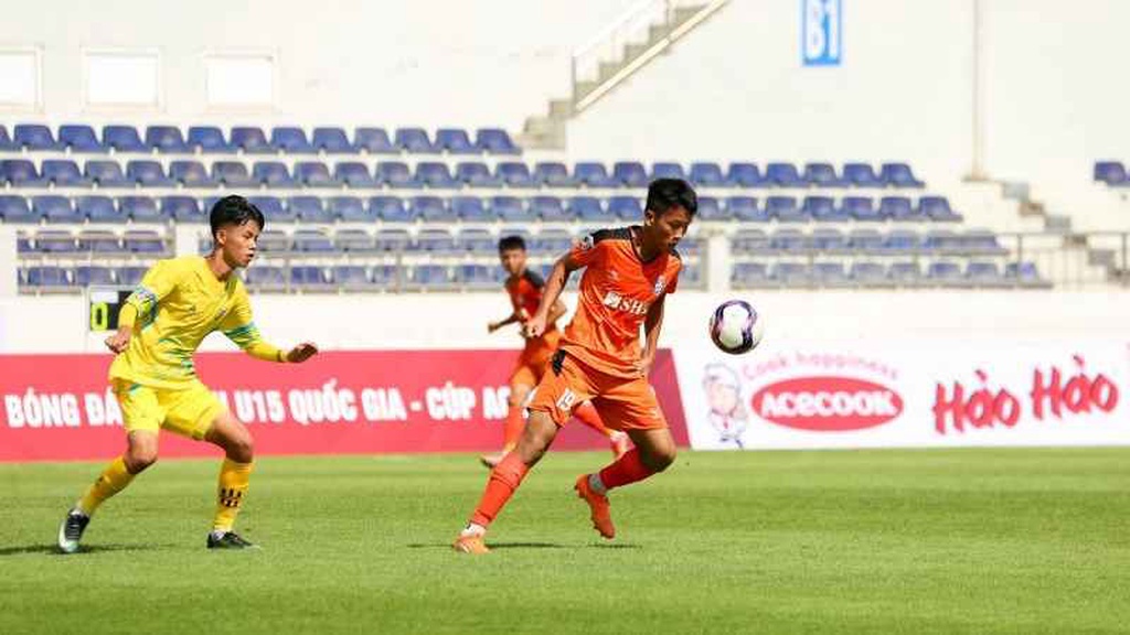 VCK Giải VĐ U15 QG – Cúp Acecook 2023: Hồng Lĩnh Hà Tĩnh mở màn ngoạn mục