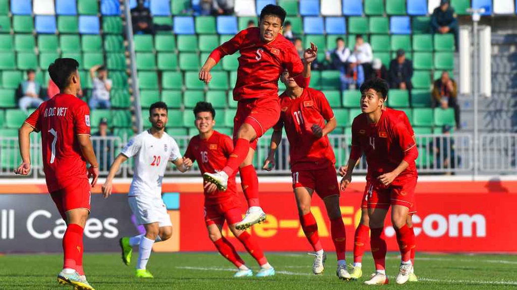 U20 Việt Nam bị loại nghiệt ngã, cầu thủ Iran nói lời ấm lòng