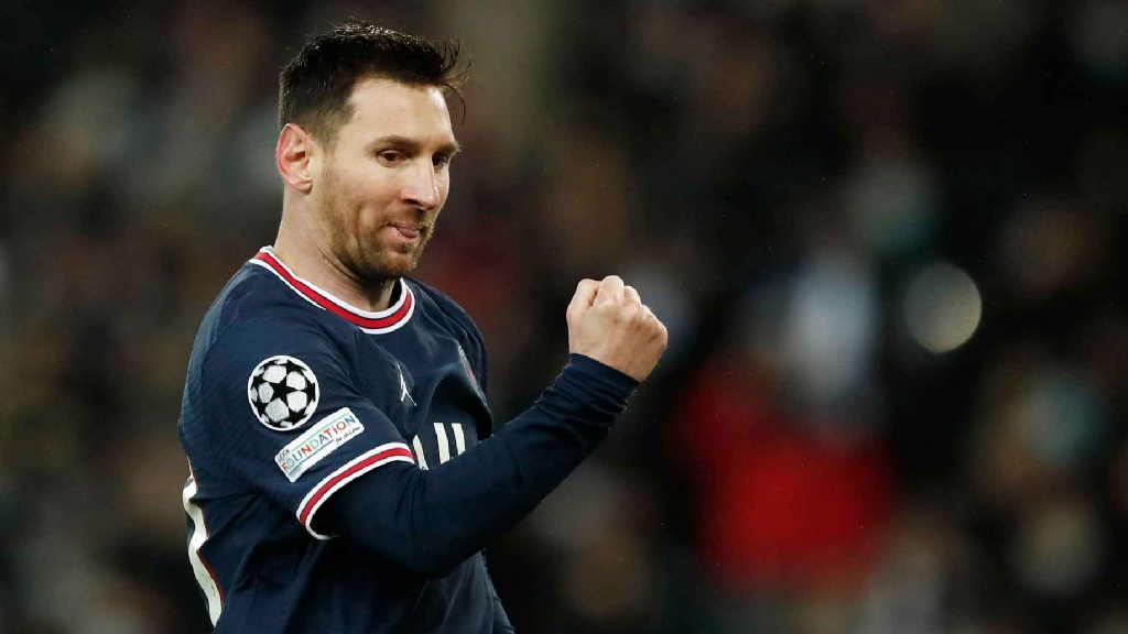 Lionel Messi vượt qua kỷ lục của Pele