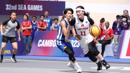 Tuyển bóng rổ nữ 3x3 Việt Nam giành thắng kịch tính trước Philippines tại SEA Games 32