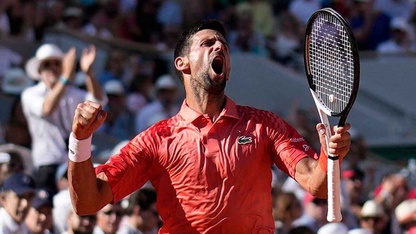 Djokovic dễ dàng vượt qua vòng bốn Roland Garros