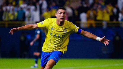 Lập siêu phẩm từ khoảng cách hơn 30m, Ronaldo đi vào lịch sử
