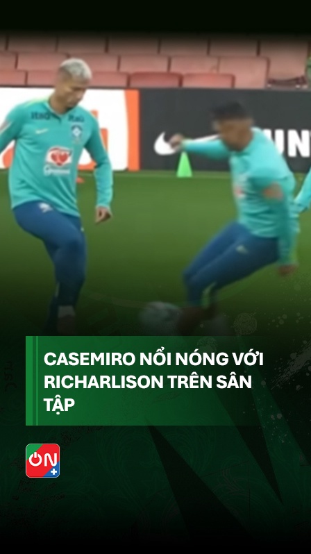 Casemiro Có Vẻ Không Vui Với Richarlison